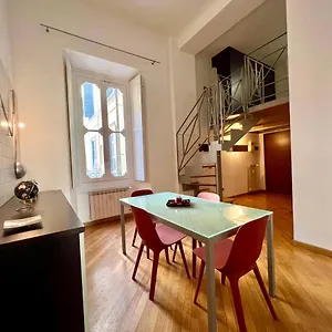 https://luxury-bijoux-in-brera-centre-of-milan.italymilanhotels.net